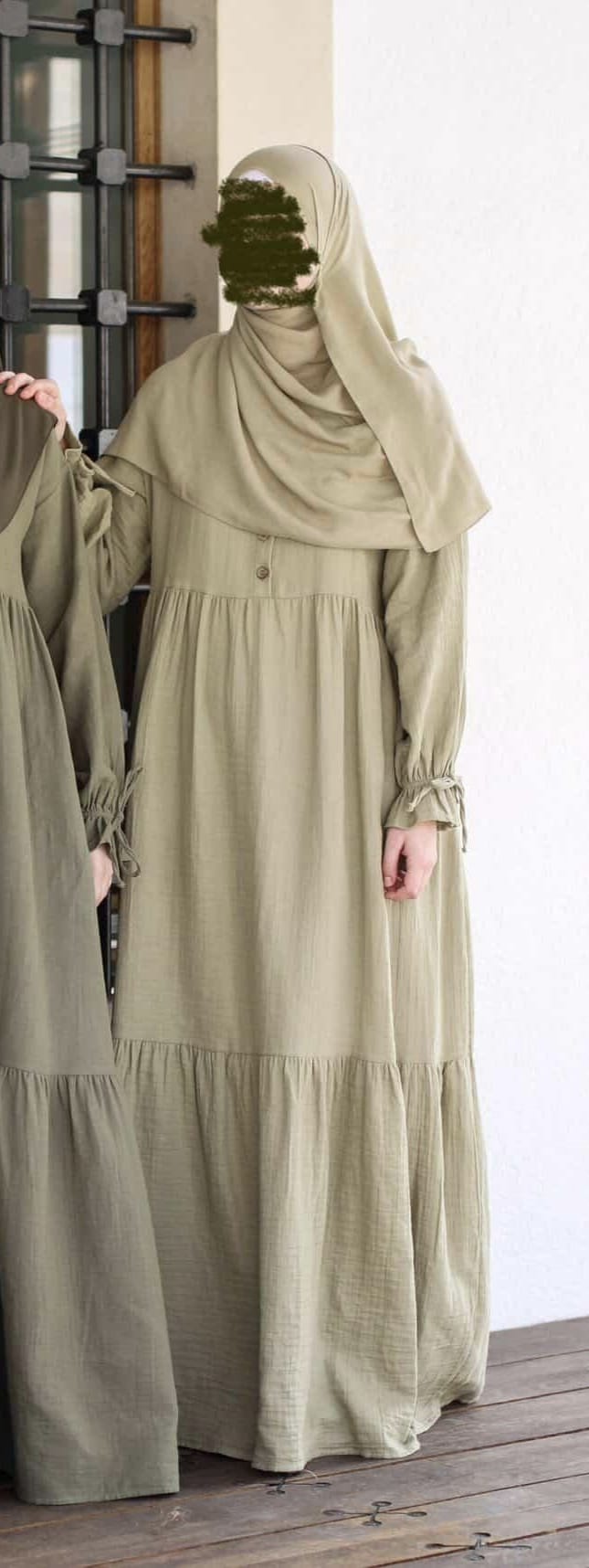 Abaya Zahra