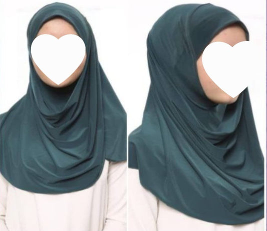Hijab für Mädchen asymetrisch